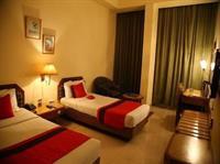 Oyo Premium Sector 26 Madhya Marg Hotel Chandigarh Exterior photo