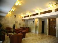 Oyo Premium Sector 26 Madhya Marg Hotel Chandigarh Exterior photo
