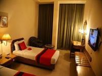 Oyo Premium Sector 26 Madhya Marg Hotel Chandigarh Exterior photo