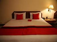 Oyo Premium Sector 26 Madhya Marg Hotel Chandigarh Exterior photo